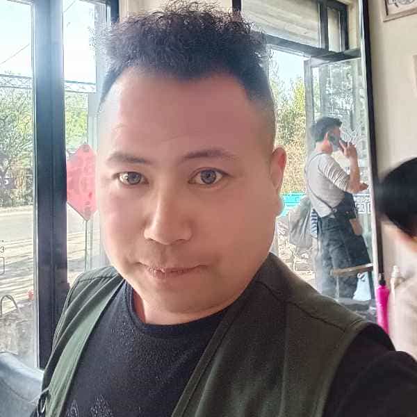 35岁岁山东单身帅哥 - 五家渠吉缘网