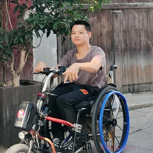 33岁岁湖北单身帅哥 - 五家渠吉缘网